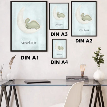 "Dino auf dem Halbmond" - Personalisiert